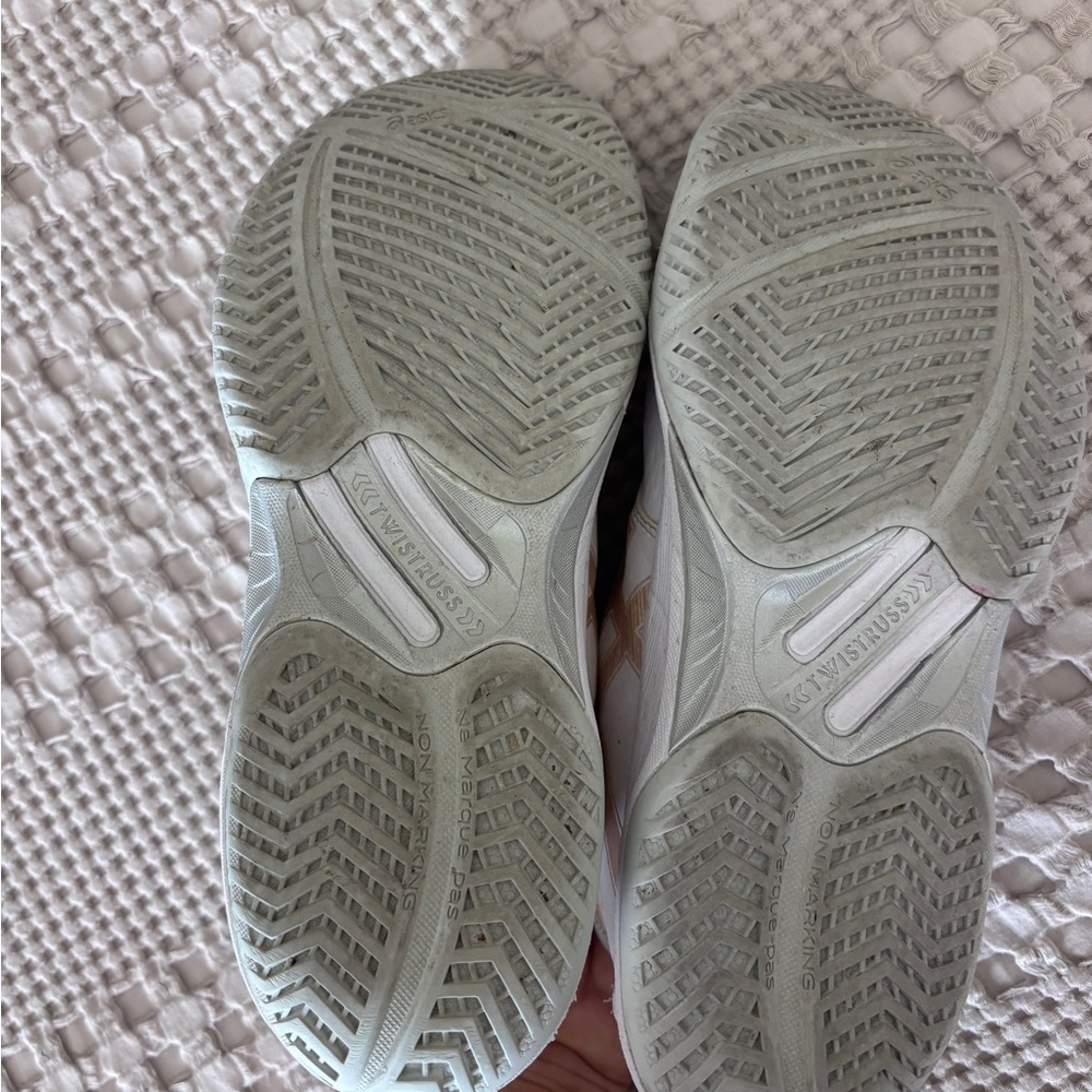 ASICS Women's Volleyball Athletic Shoes - Picture 7 of 7